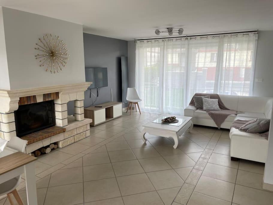 Maison D'Hotes Baslieux-sous-Chatillon Extérieur photo